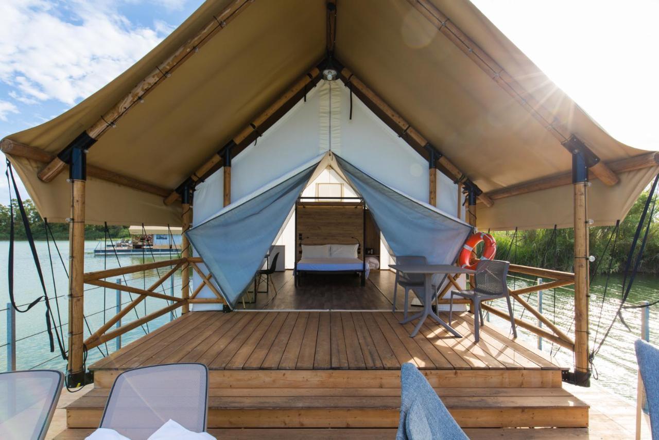 Nabi Resort Glamping & Spa กัสเตลโวลตูร์โน ภายนอก รูปภาพ