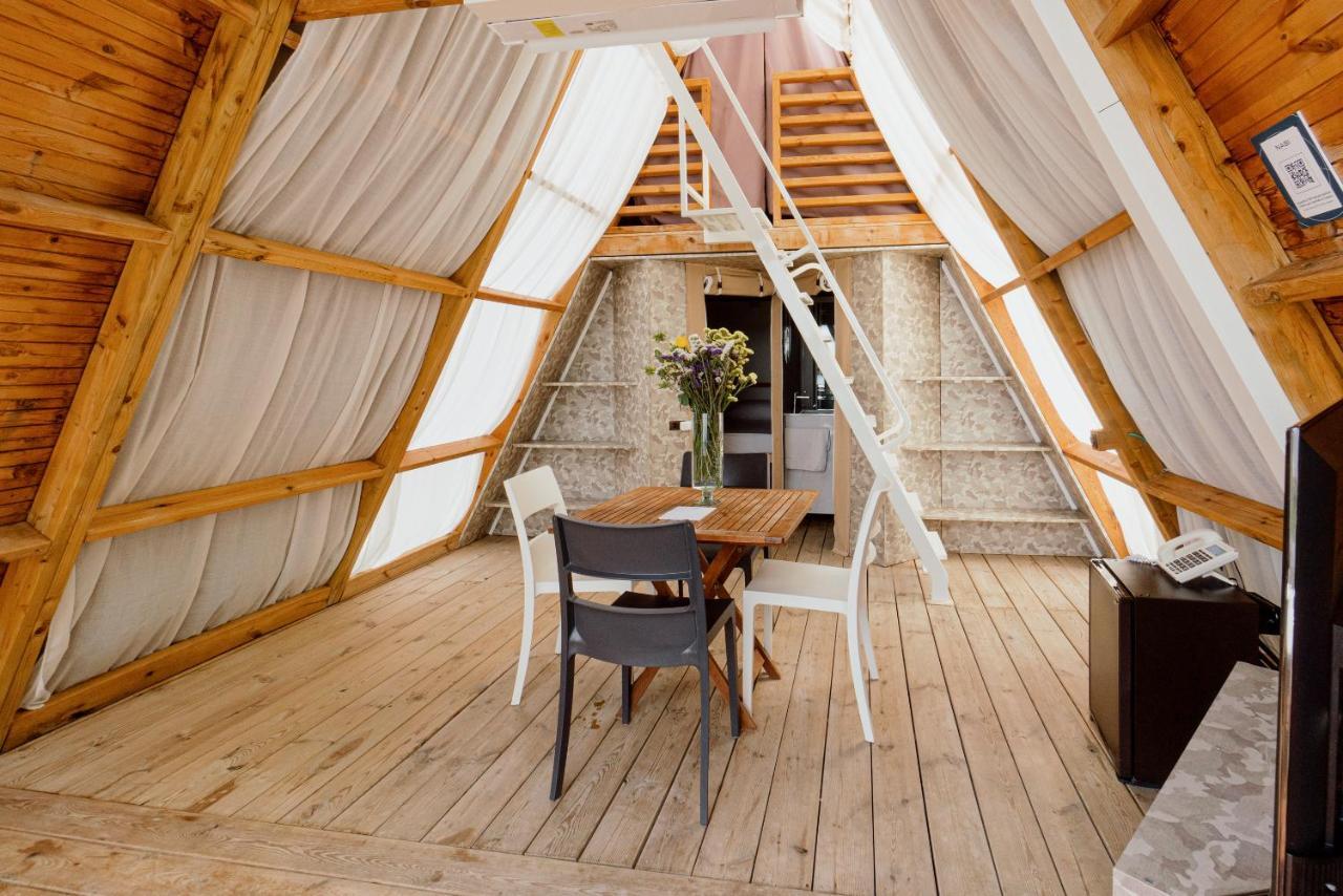 Nabi Resort Glamping & Spa กัสเตลโวลตูร์โน ภายนอก รูปภาพ