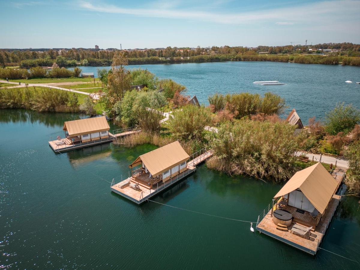 Nabi Resort Glamping & Spa กัสเตลโวลตูร์โน ภายนอก รูปภาพ